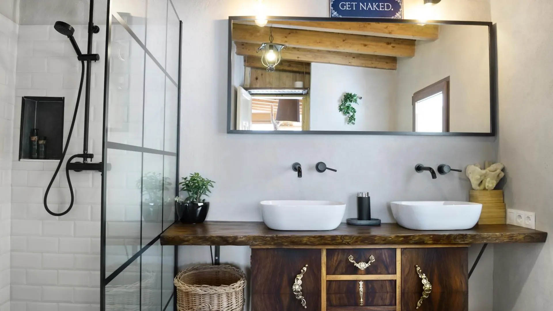 Casa Mona- Andalucian Mountain Village Getaway Guejar Sierra