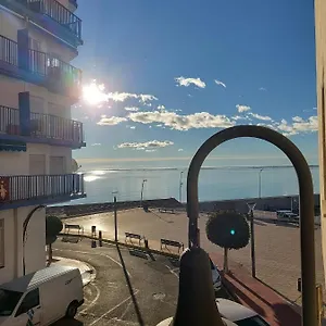 https://apartamento-en-primera-lnea-de-mar-lampolla.catalonia-hotels.com
