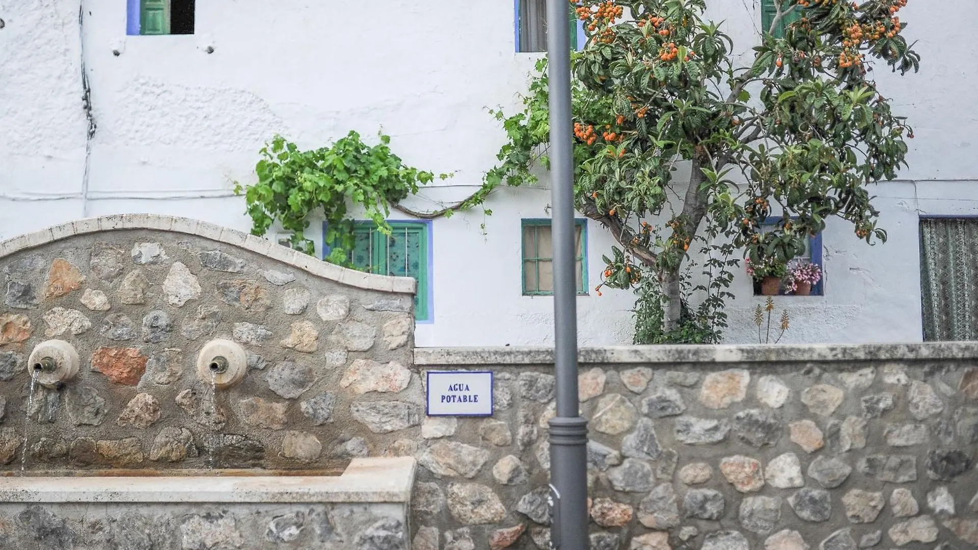 Casa Mona- Andalucian Mountain Village Getaway Guejar Sierra Holiday home